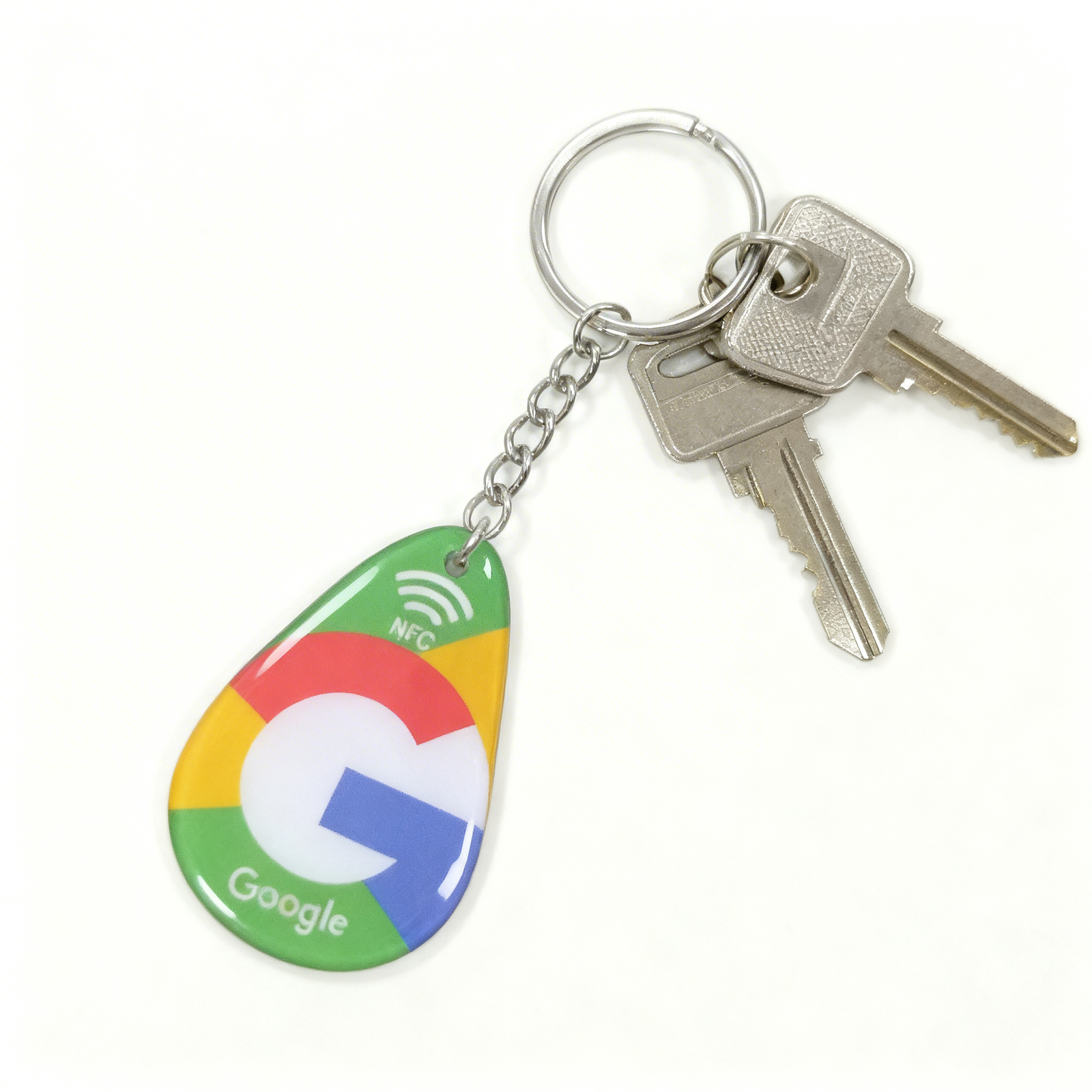 freepik__can-you-put-this-keyring-with-few-keys__78504